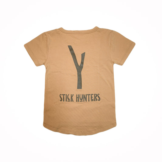 STICK HUNTERS LOGO LONG BACK TEE - MUSTARD